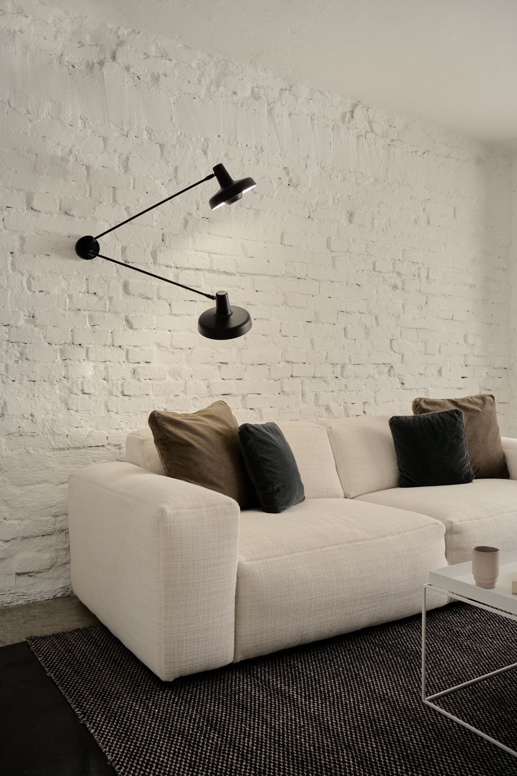 Двойной и регулируемый настенный светильник Grupa Arigato ARCH-00054555 - Вид №1