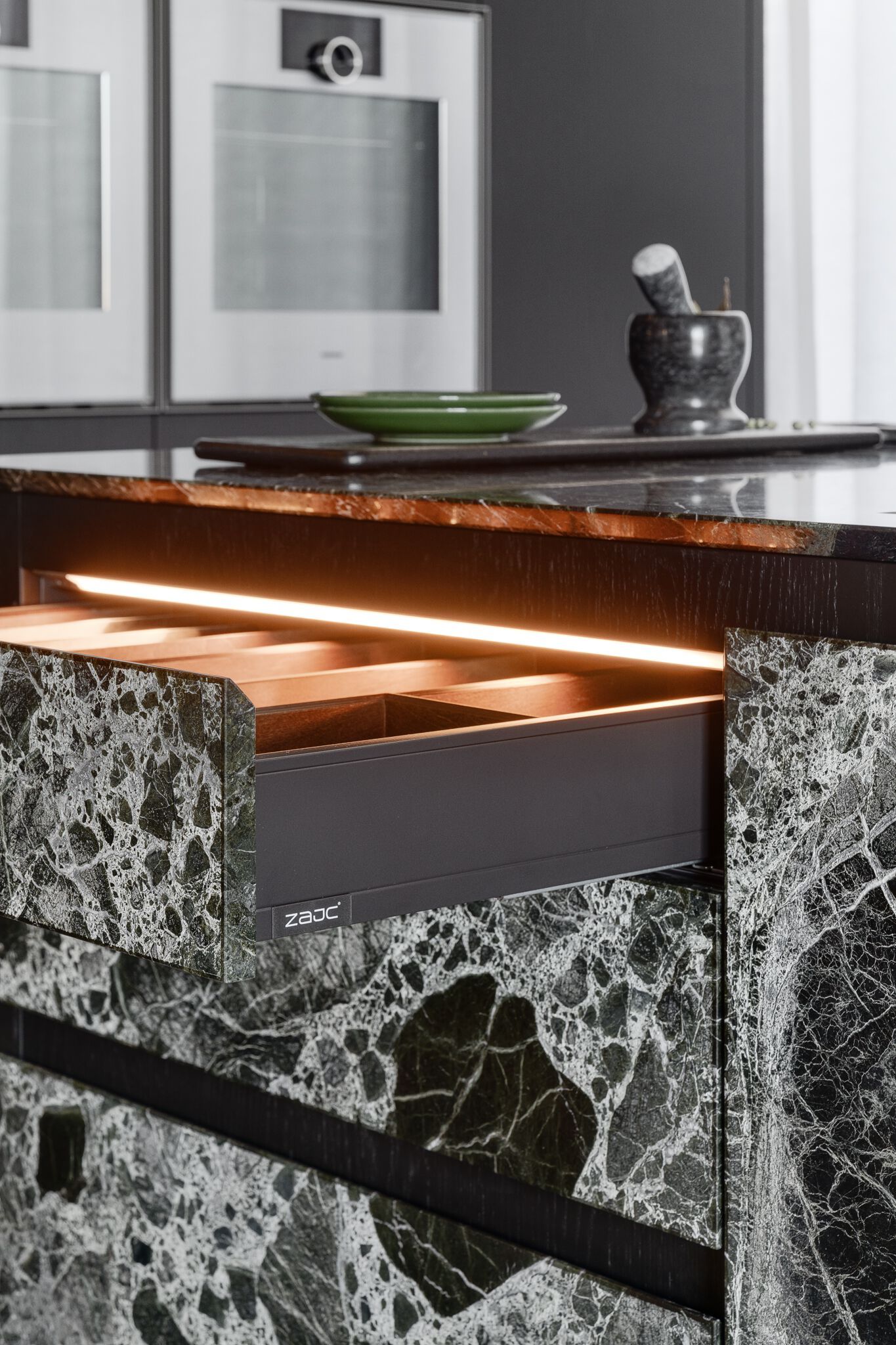 Кухня с островом Zajc FOREST ARCH-00141534 - Вид №9