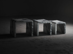 Мраморный табурет