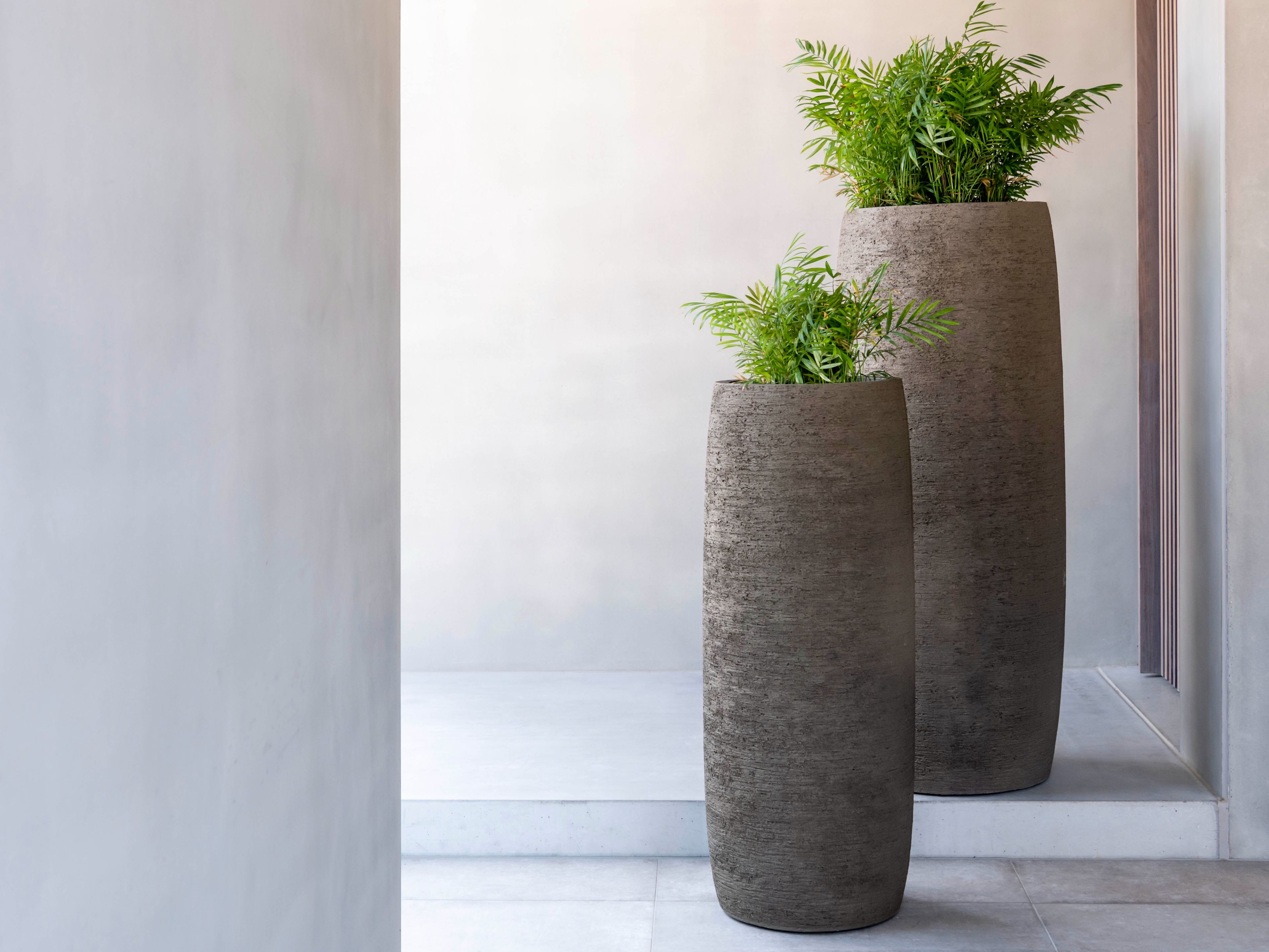 Высокий садовый горшок из армированного стекловолокном полиэстера (PRFV) Jardinico TERRA ARCH-00089778 - Вид №1