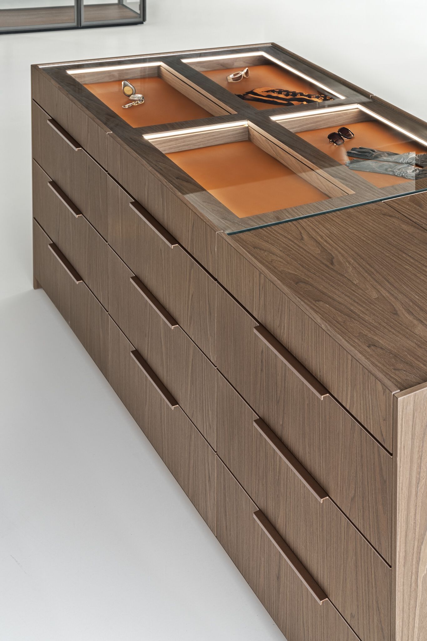 Индивидуальный деревянный шкаф со встроенным освещением Zajc W ARCH-00098040 - Вид №6