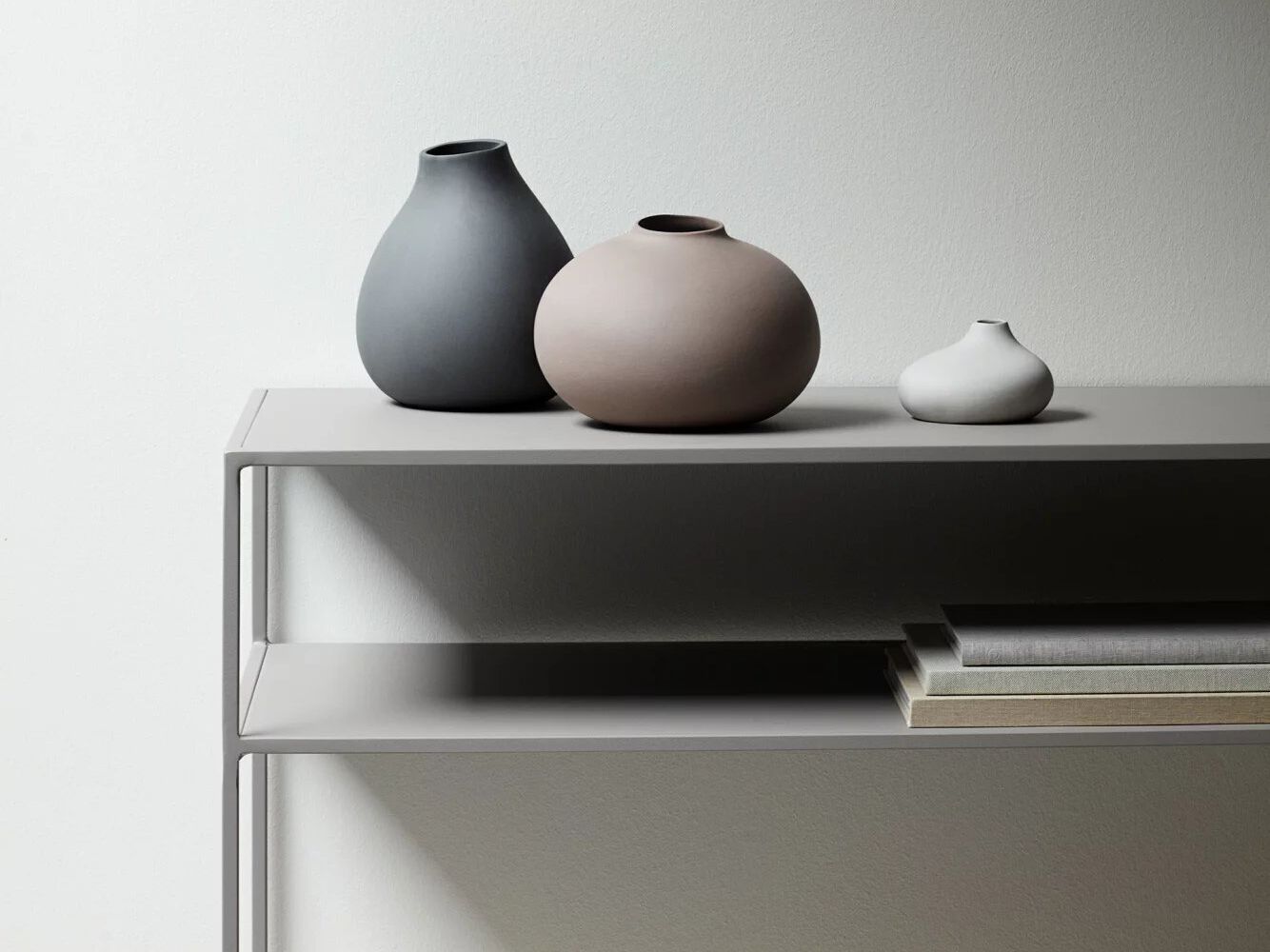 Прямоугольный стальной консольный стол с порошковым покрытием blomus Fera ARCH-00065006 - Вид №5