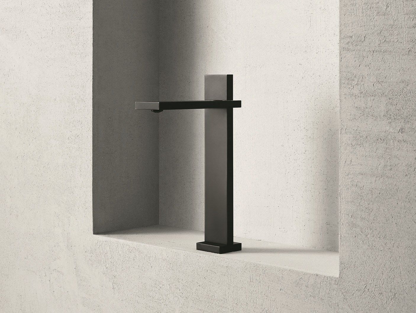 Однорычажный смеситель для раковины ABOUTWATER ARCH-00098976