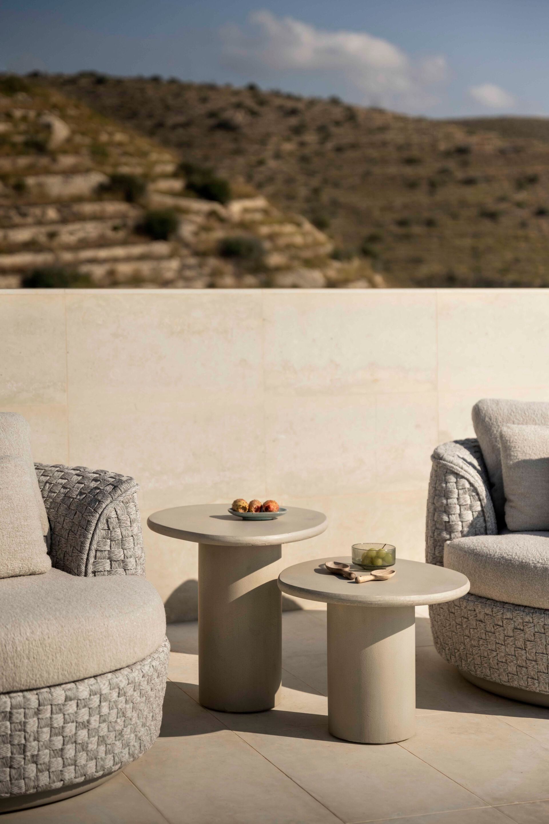 Журнальный столик из цементных материалов Jardinico Комо ARCH-00047990 - Вид №2