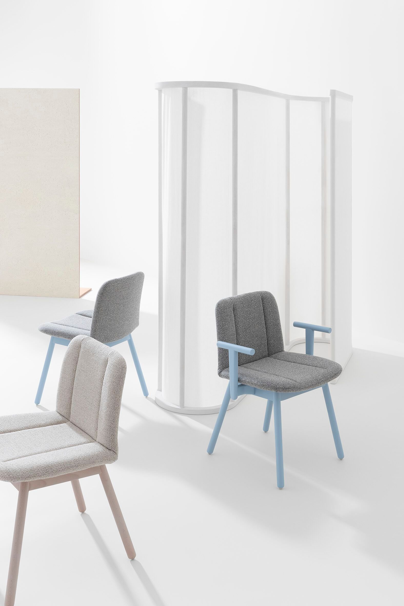 Мягкий стул из бука с подлокотниками Billiani хиппи ARCH-00121226