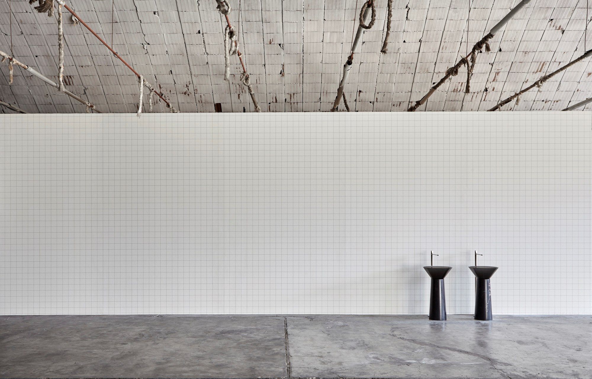 Геометрические обои для ванной комнаты Antoniolupi TRALERIGHE ARCH-00067593 - Вид №15