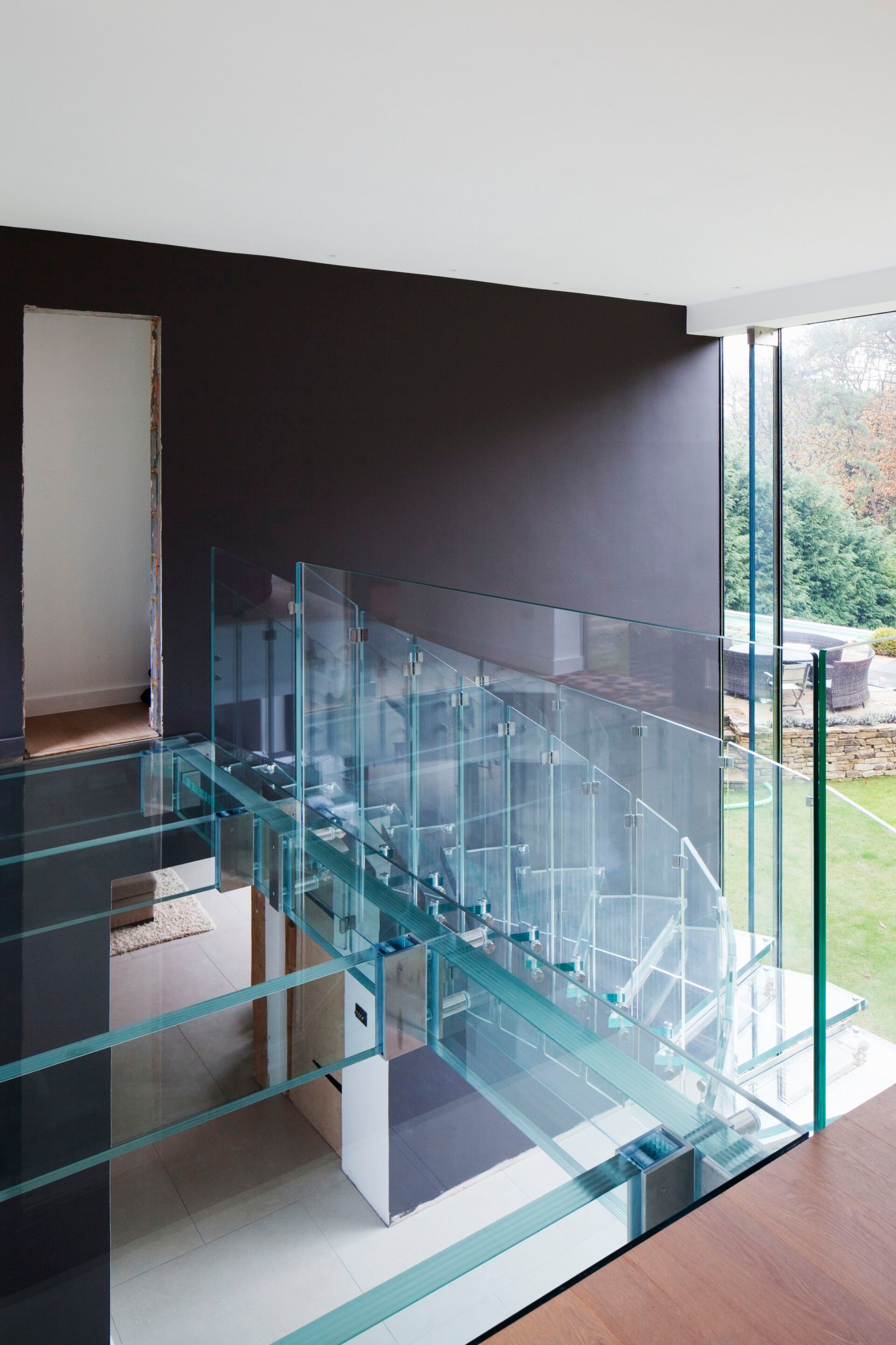 Самонесущая лестница из стекла Siller Treppen GLASS BRIDGES AND FLOORS ARCH-00105867 - Вид №4