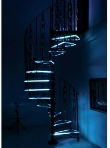 Modus Винтовая лестница из чугуна и стекла  2052