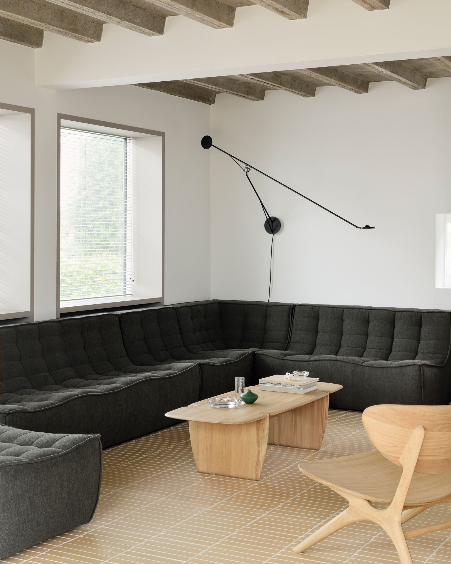 Прямоугольный низкий журнальный столик из дуба Ethnicraft PI ARCH-00116312 - Вид №6