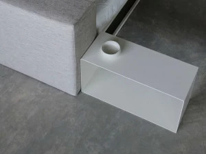 XAM Стол / прикроватная тумбочка из листового металла
