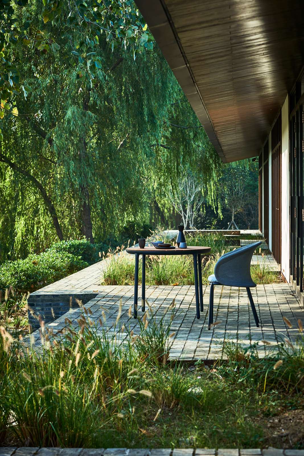 Переработанный пластиковый садовый стул со встроенной подушкой Mindo Mindo 114 ARCH-00139841 - Вид №5