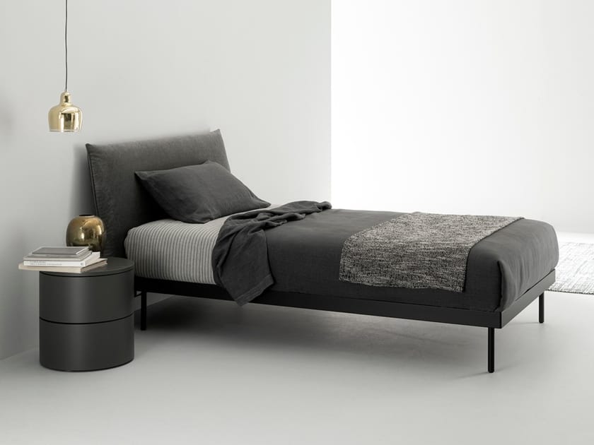 Односпальная кровать из ткани с мягким изголовьем Caccaro TOFFEE ARCH-00047583