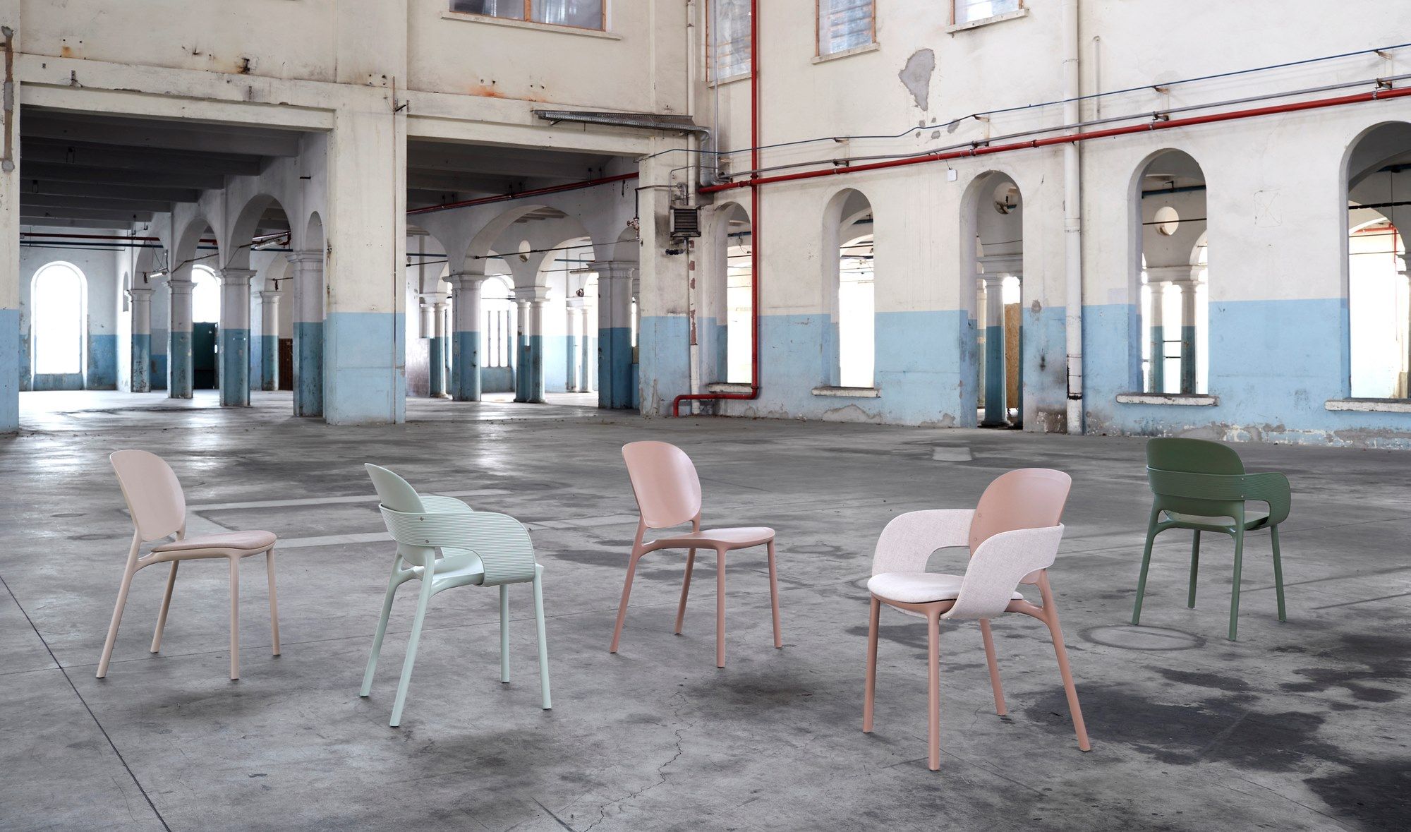 Тканевый стул с подлокотниками и встроенной подушкой S-CAB Hug ARCH-00072922 - Вид №16