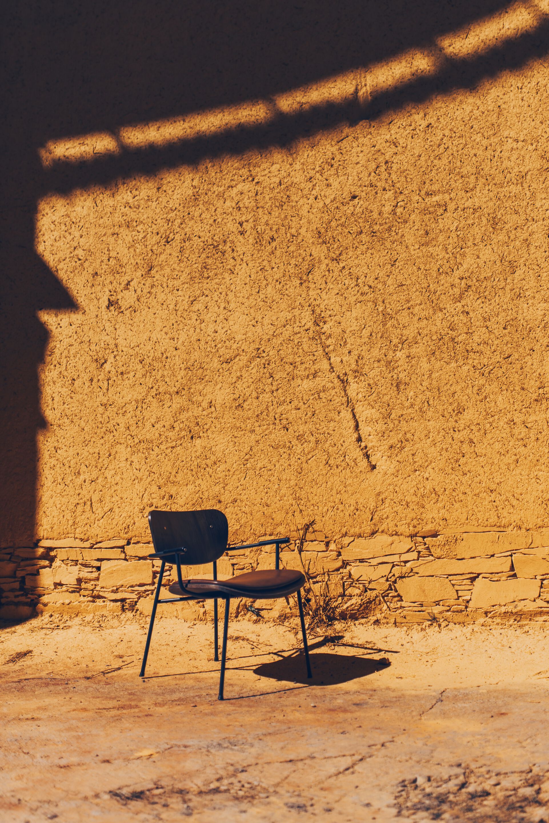 Деревянный стул с подлокотниками KVN Design Furniture Nomadic ARCH-00116613 - Вид №2