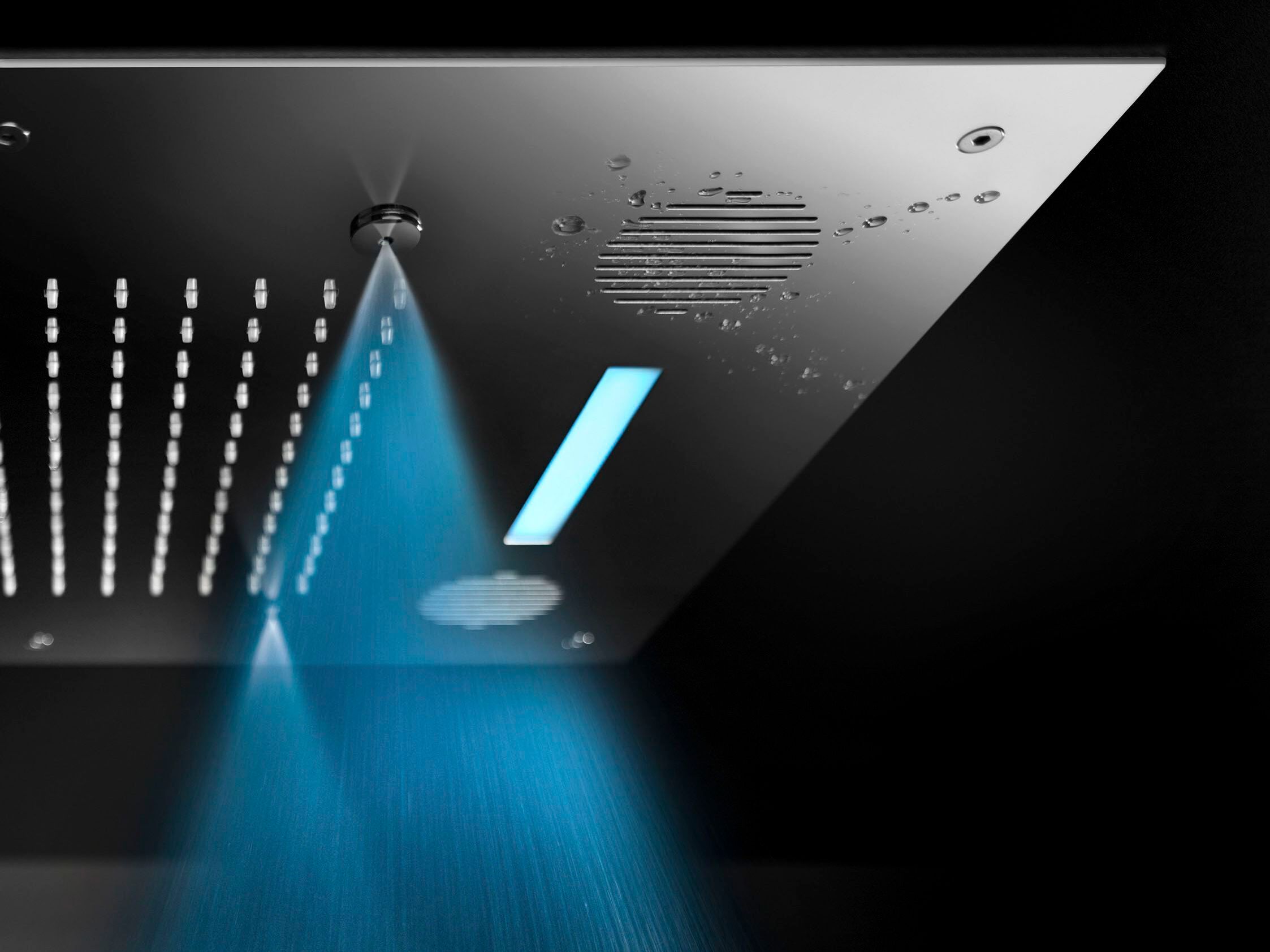 Потолочная встраиваемая душевая головка с хромотерапией GUGLIELMI RUBINETTERIE Water Therapy ARCH-00010611