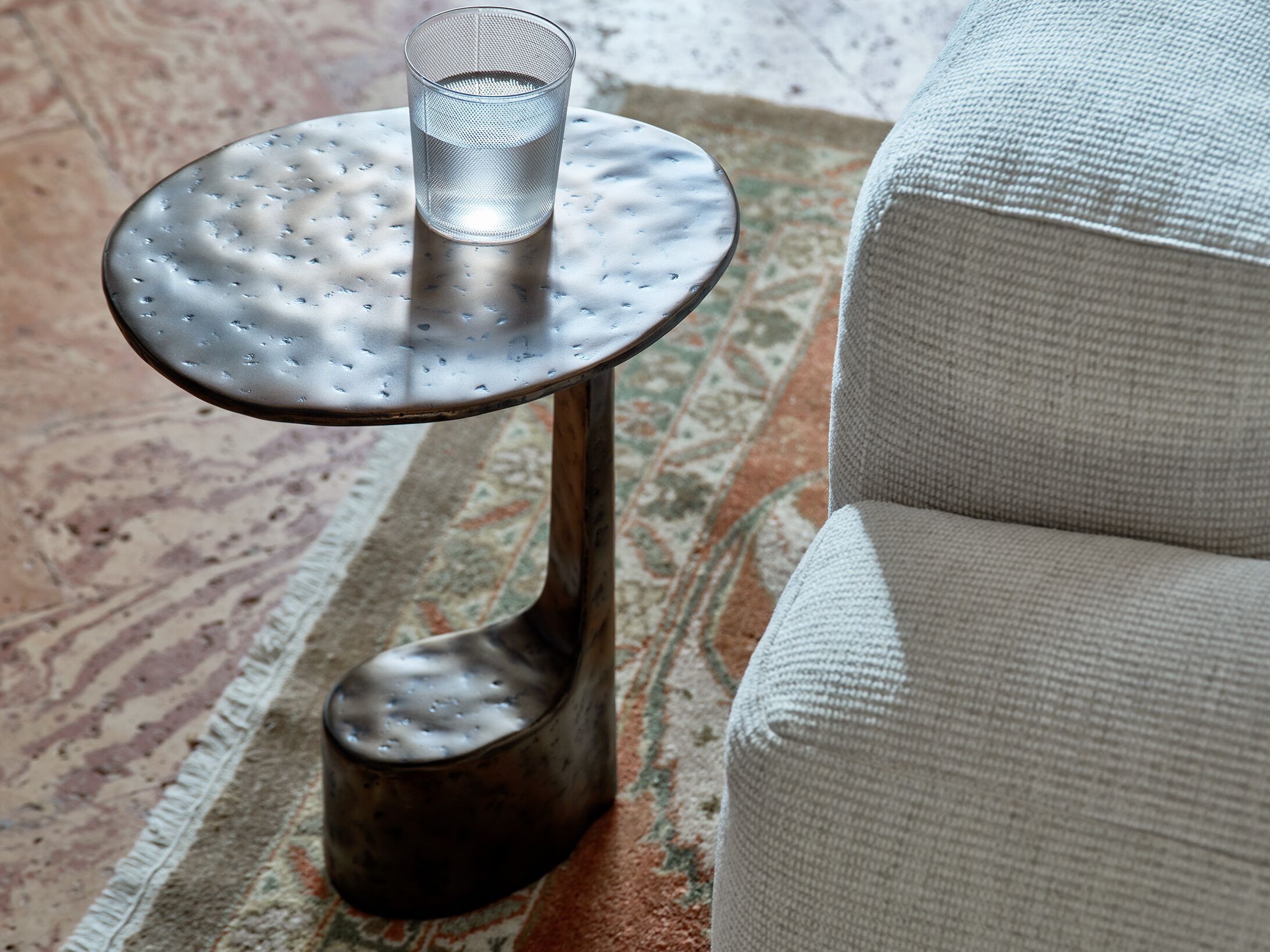 Алюминиевый журнальный столик Linteloo Charles ARCH-00009653 - Вид №1