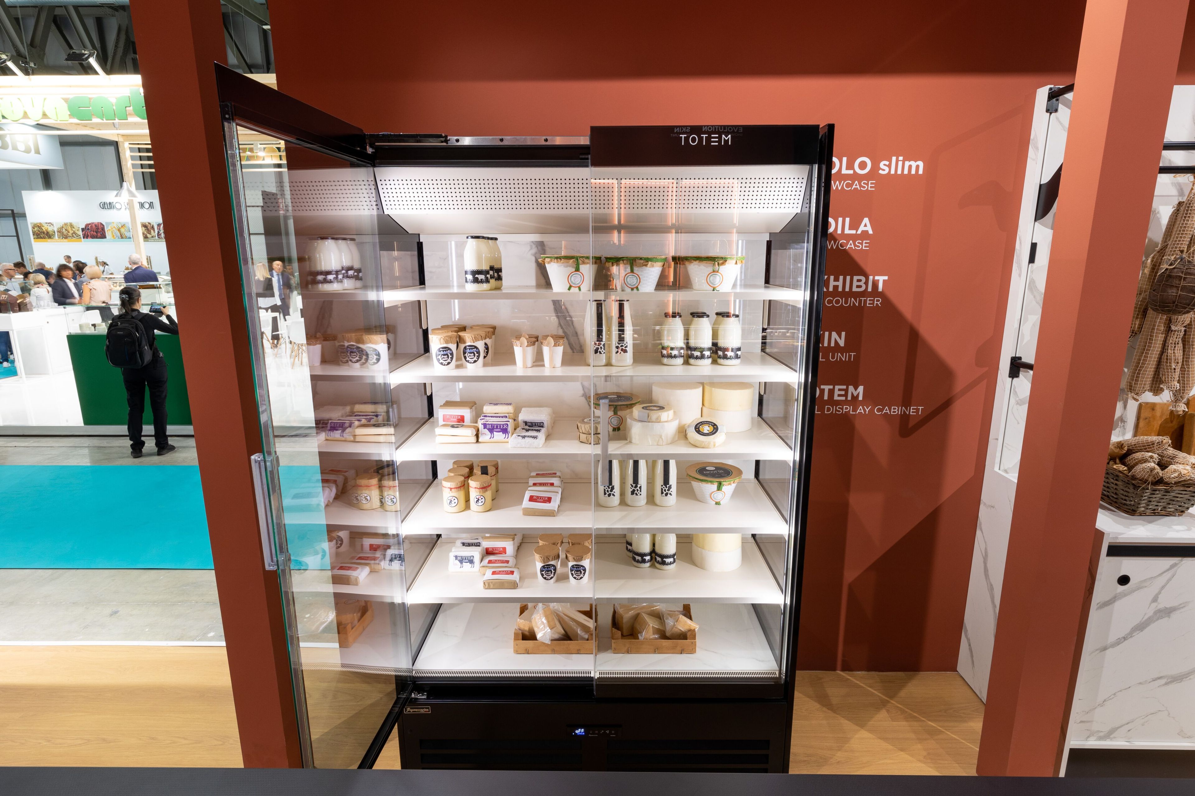 Вертикальная охлажденная витрина Frigomeccanica ARCH-00032395 - Вид №3