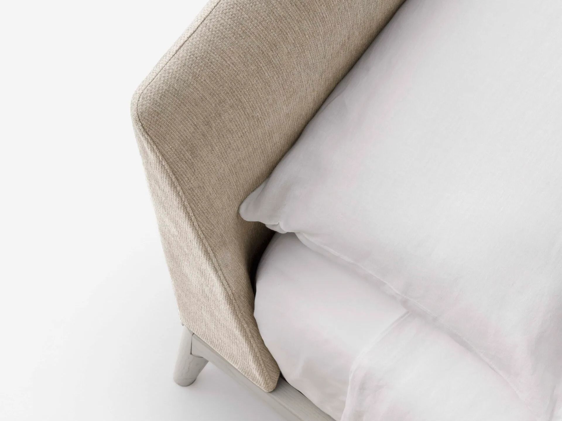 Деревянная двуспальная кровать с мягким изголовьем Alf DaFrè ECATE ARCH-00018494 - Вид №4