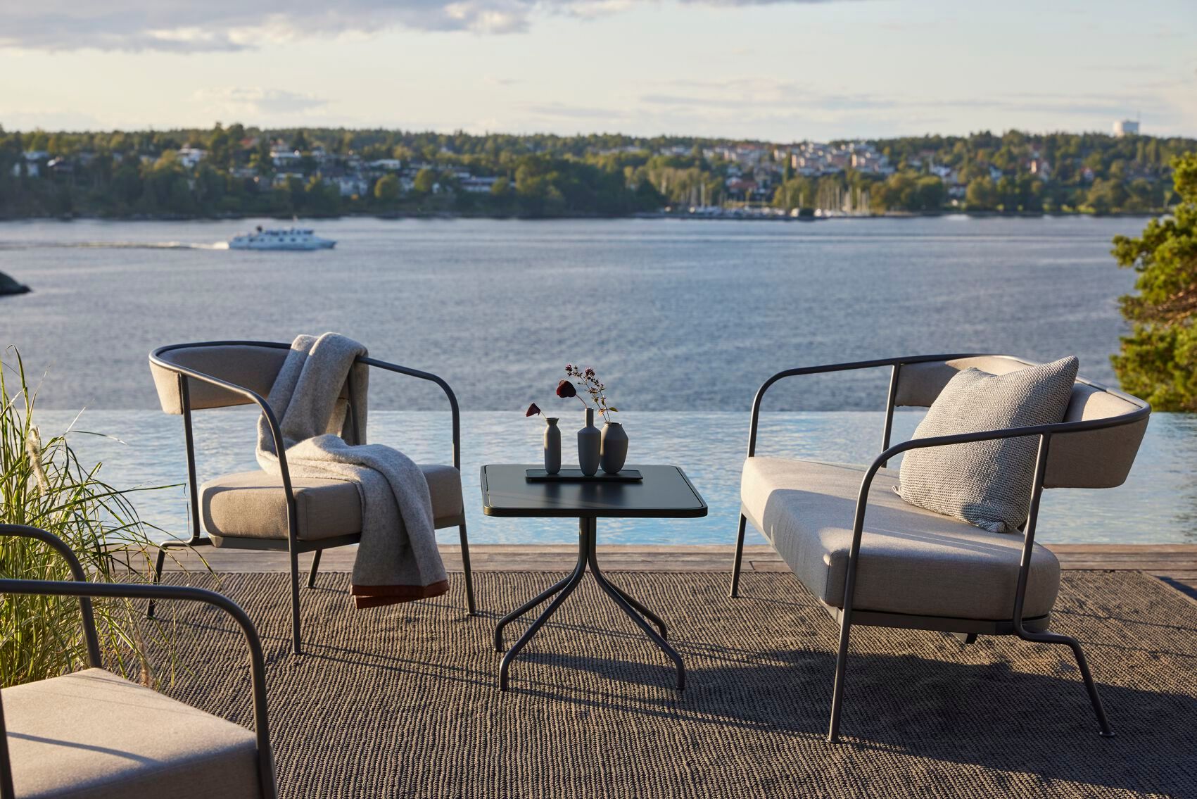 Металлический прямоугольный садовый столик Skargaarden Arholma ARCH-00089508 - Вид №2