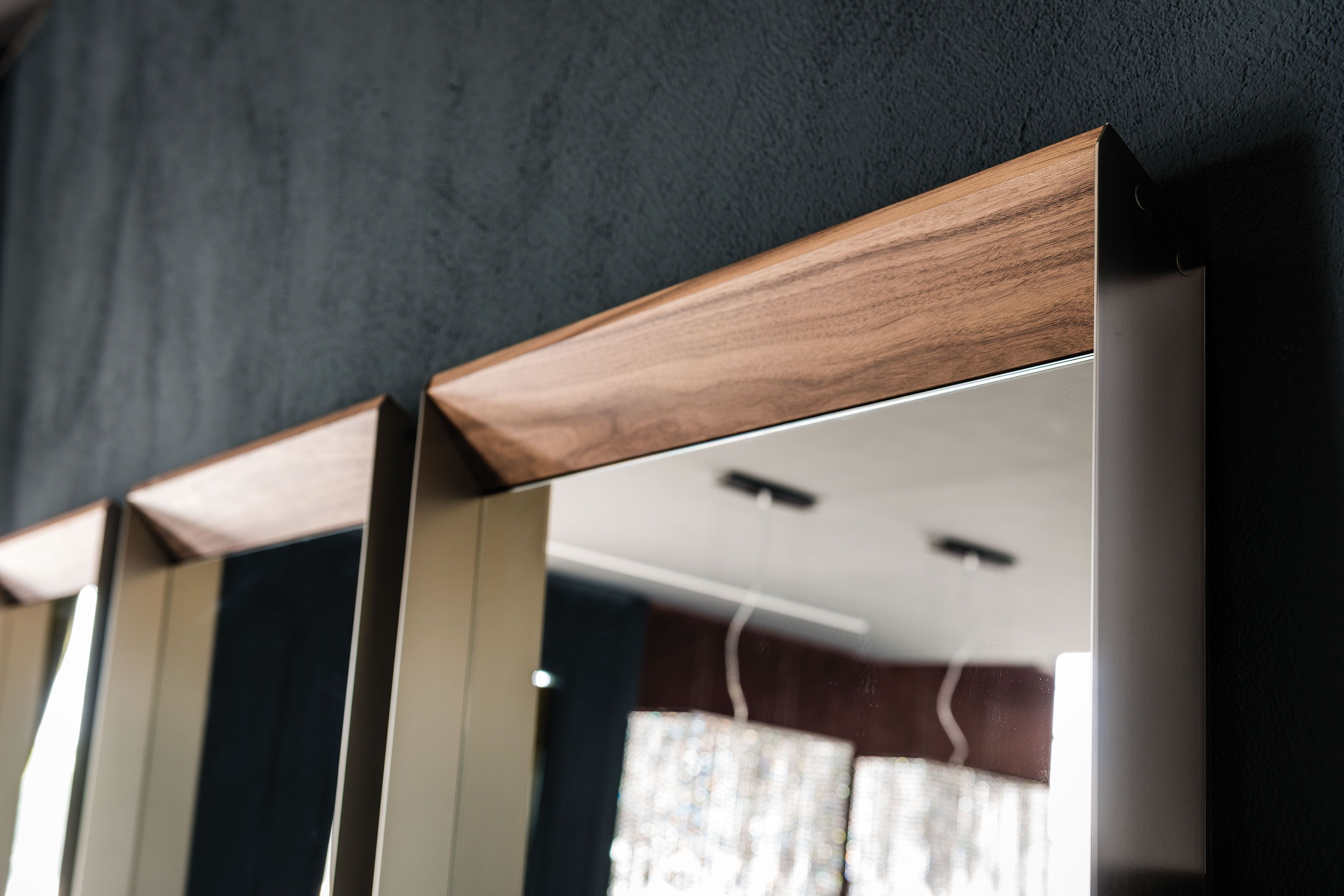 Прямоугольное зеркало из орехового дерева с рамкой Cattelan italia EXCALIBUR ARCH-00148800 - Вид №1