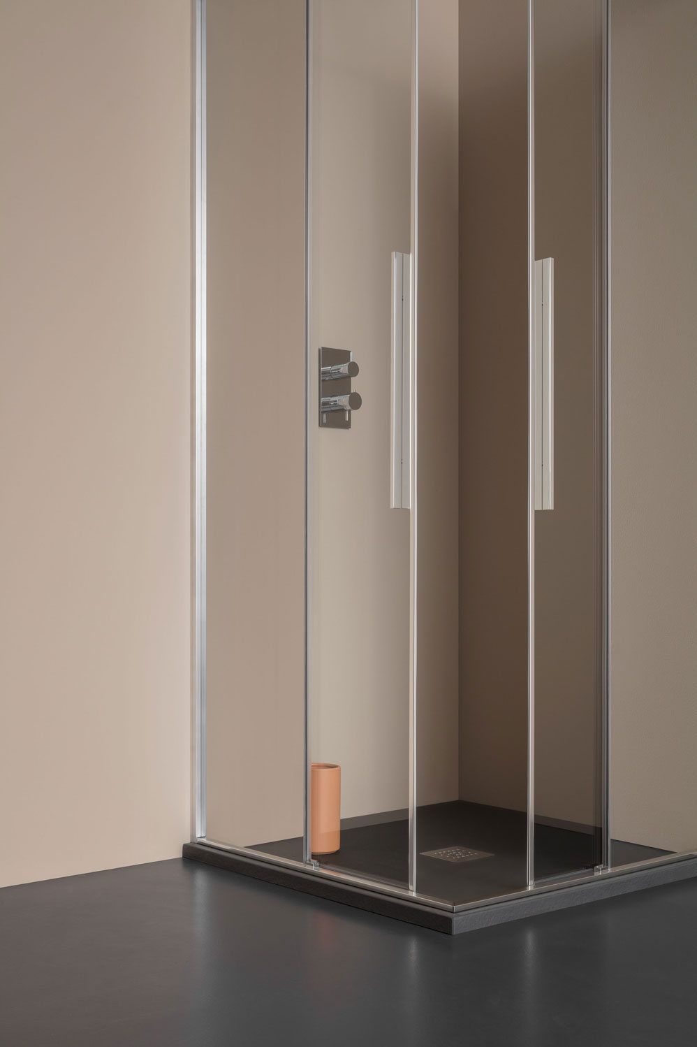 Угловая душевая кабина с двумя раздвижными дверями ARBLU провод ARCH-00071281 - Вид №2