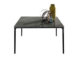 Керамический квадратный стол