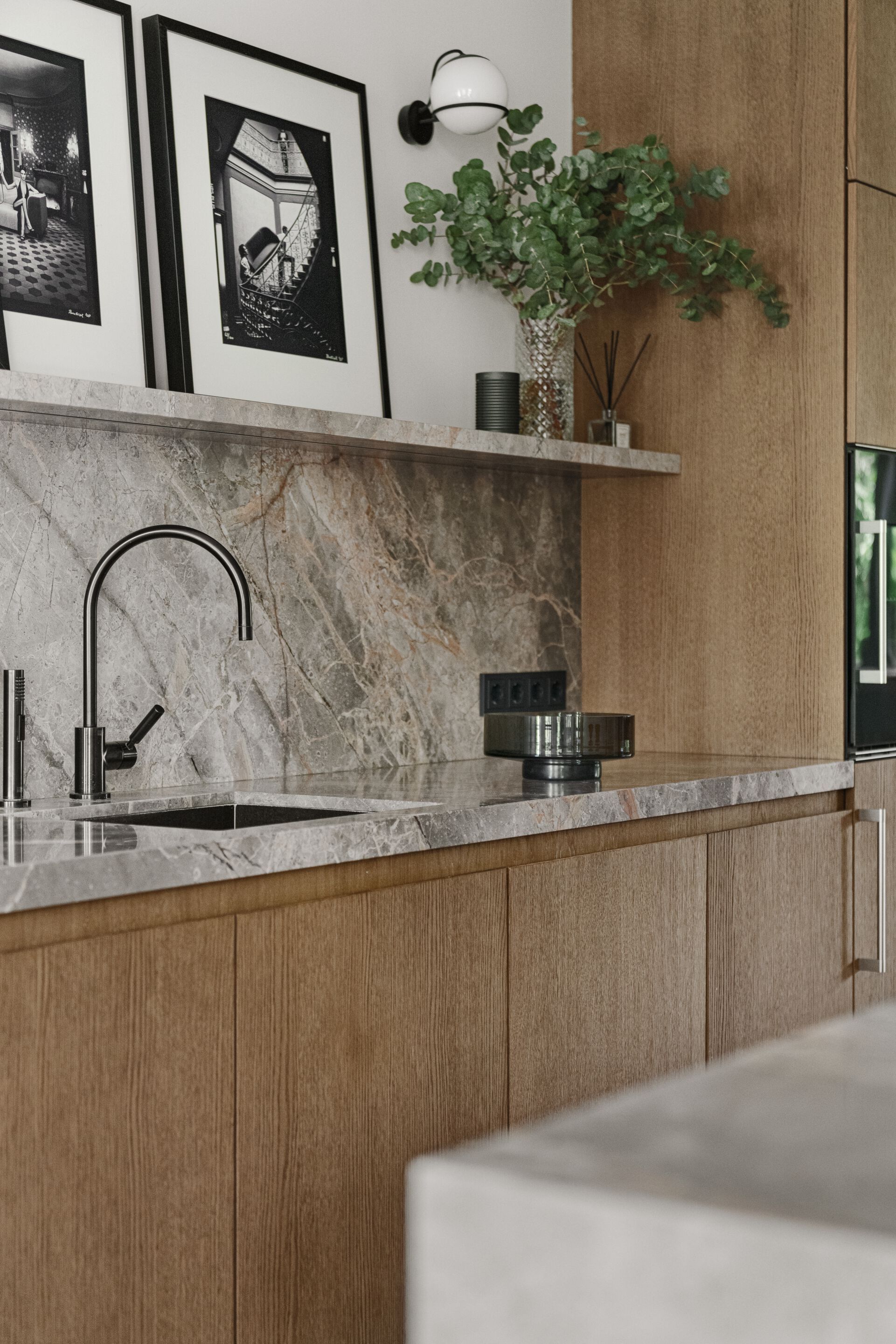 Деревянная и каменная кухня с островом Zajc Z4 ARCH-00009995 - Вид №4