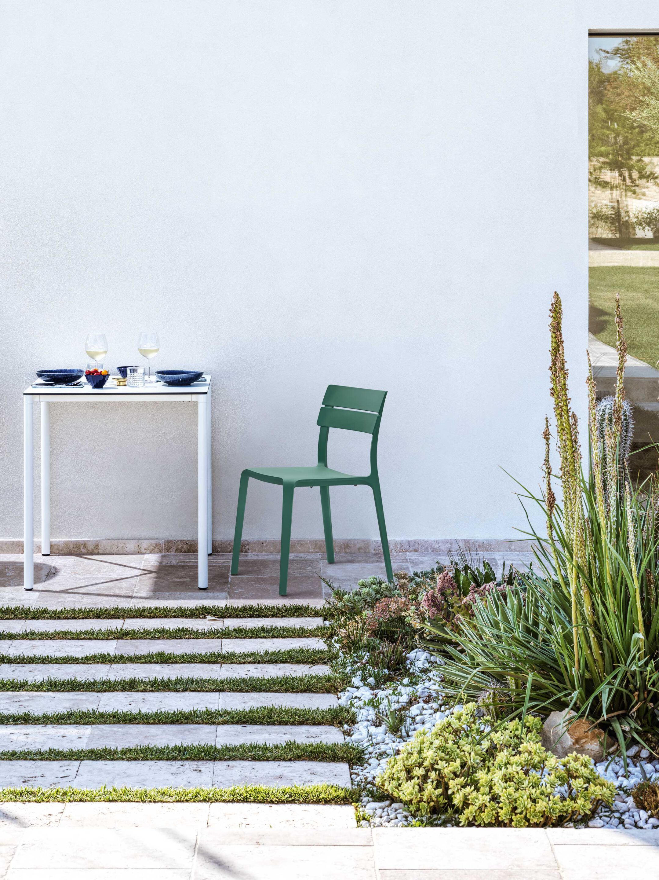 Штабелируемый и перерабатываемый садовый стул из полипропилена и стекловолокна Bontempi Casa ROCKET GREEN ARCH-00102778 - Вид №1