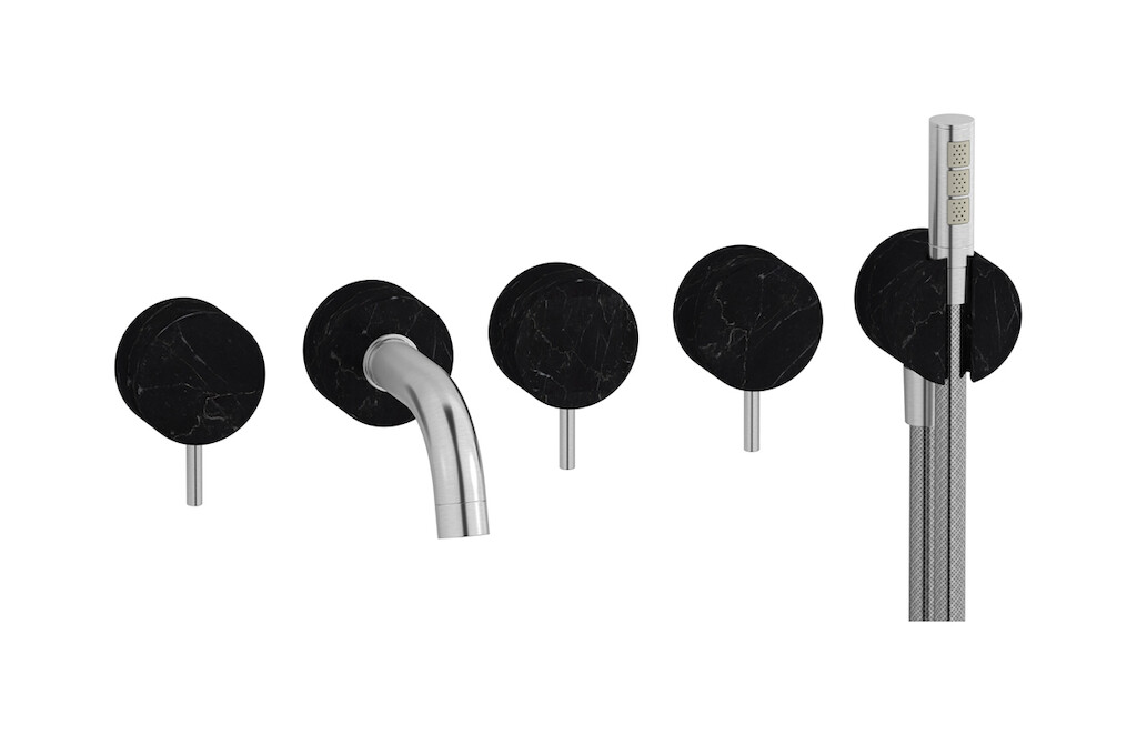 Настенный смеситель для ванной на 5 отверстий с дивертером и душевым гарнитуром. WE ARE IB mr398ss_2 Brushed Nickel Marmo