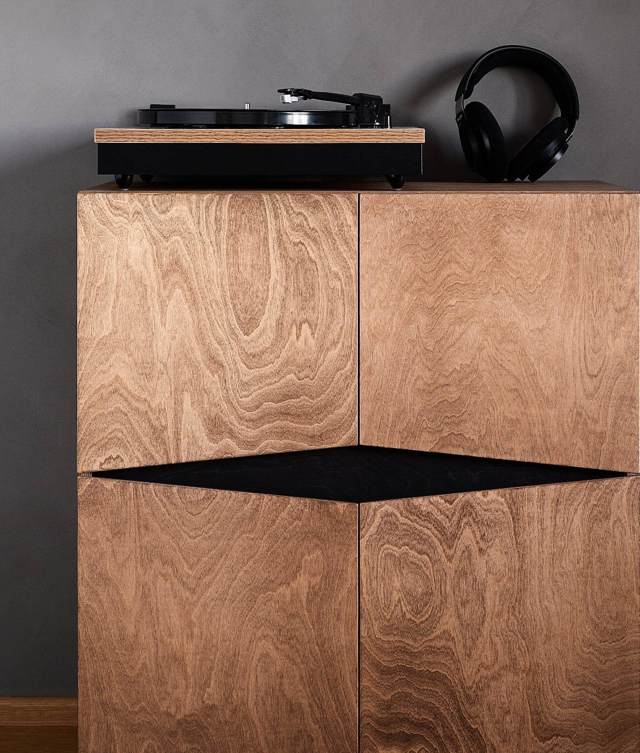 Березовый шкаф с распашными дверями Radis LOXI ARCH-00046870 - Вид №4