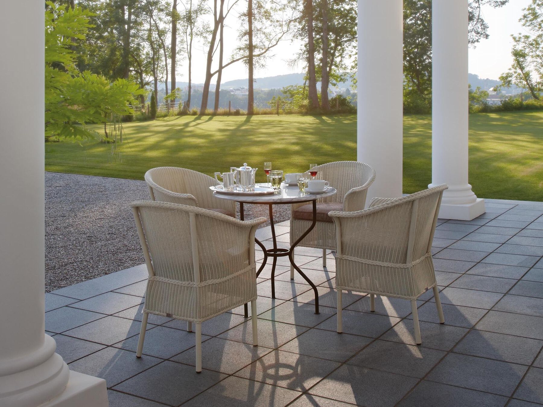 Мраморный круглый садовый стол LAMBERT PROVENCE ARCH-00131086 - Вид №4