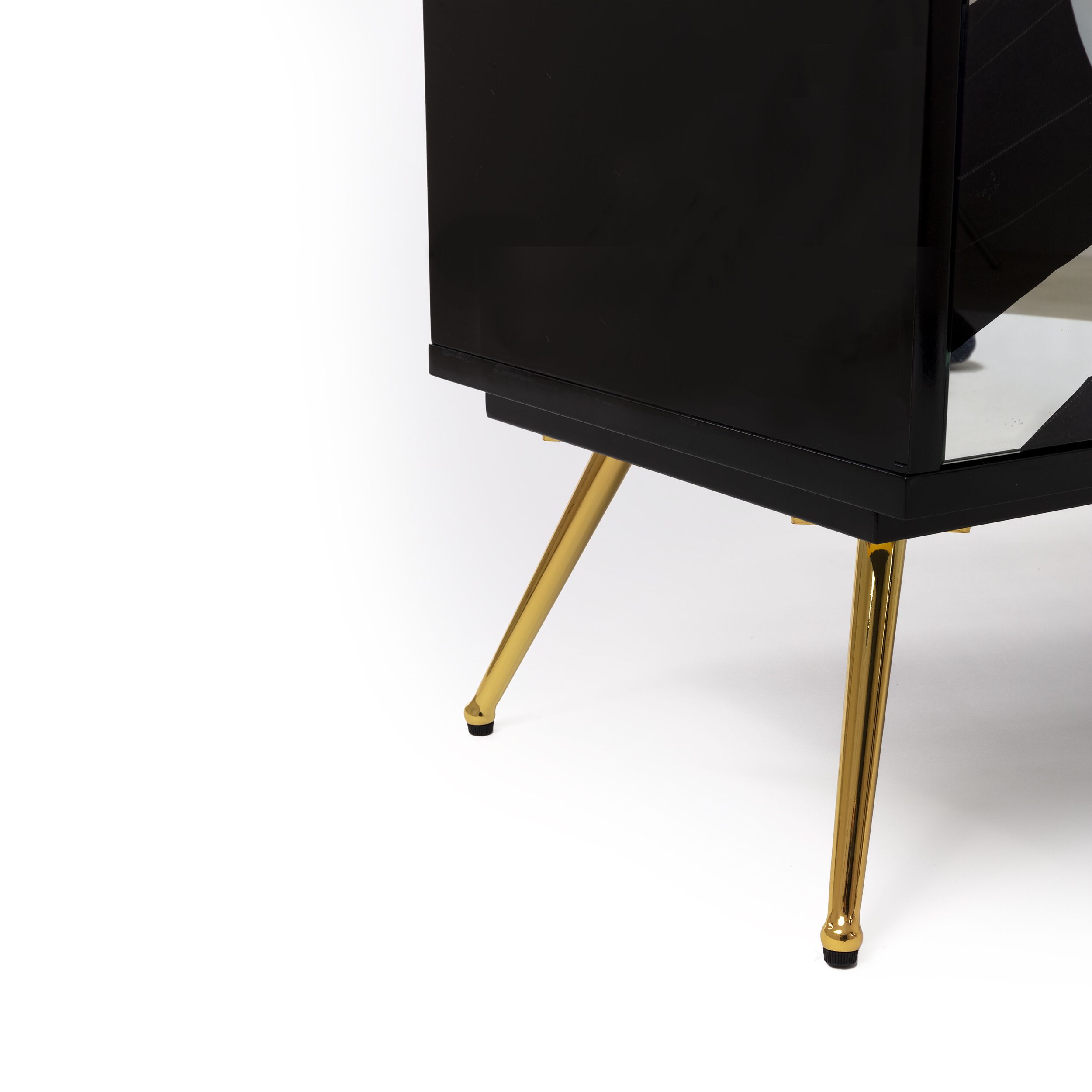 Шкаф из МДФ с раздвижными дверями Seletti Seletti пользуется туалетной бумагой ARCH-00030246 - Вид №6