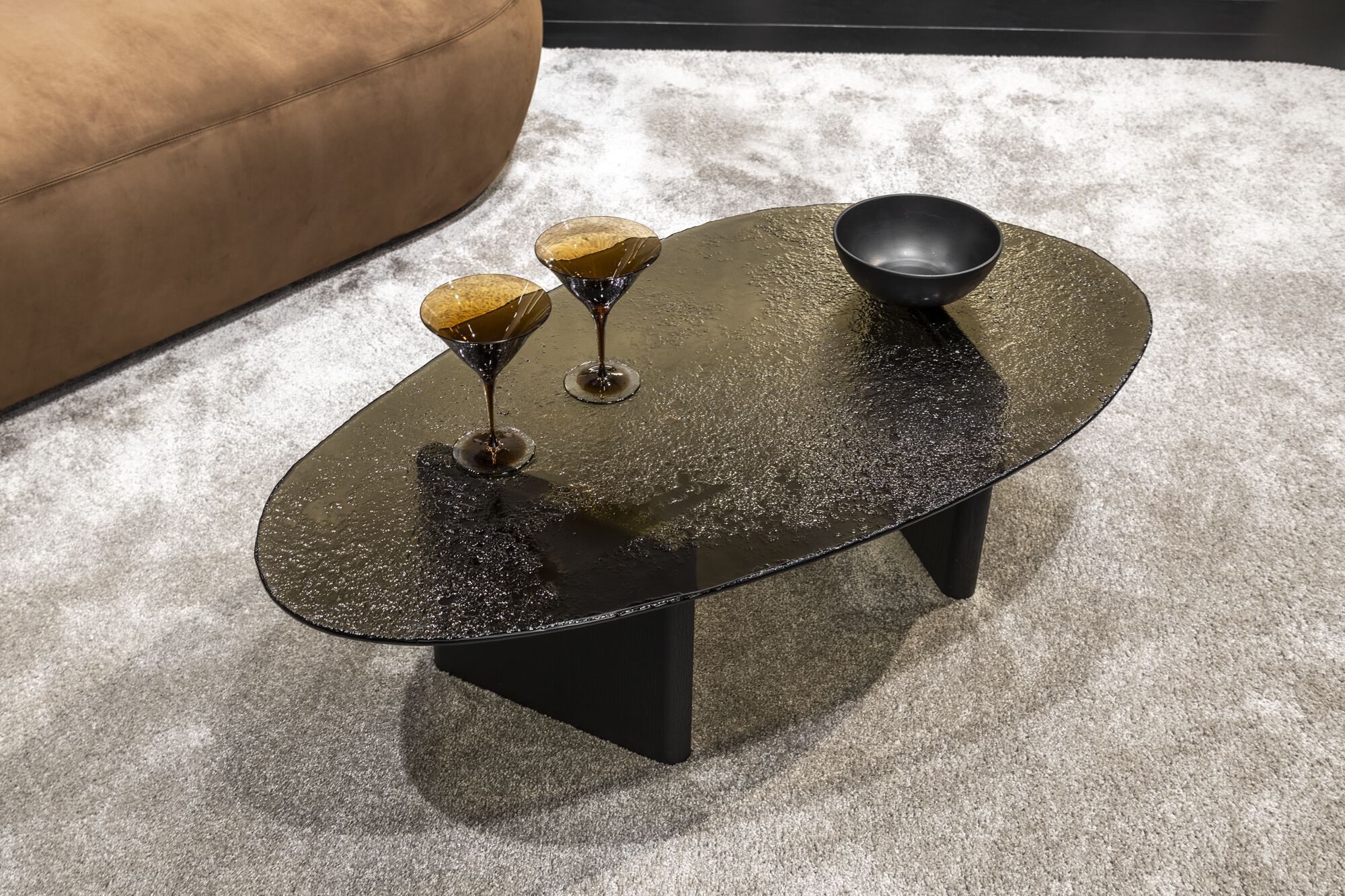 Низкий овальный журнальный столик из литого стекла MisuraEmme STOWE ARCH-00149182 - Вид №2