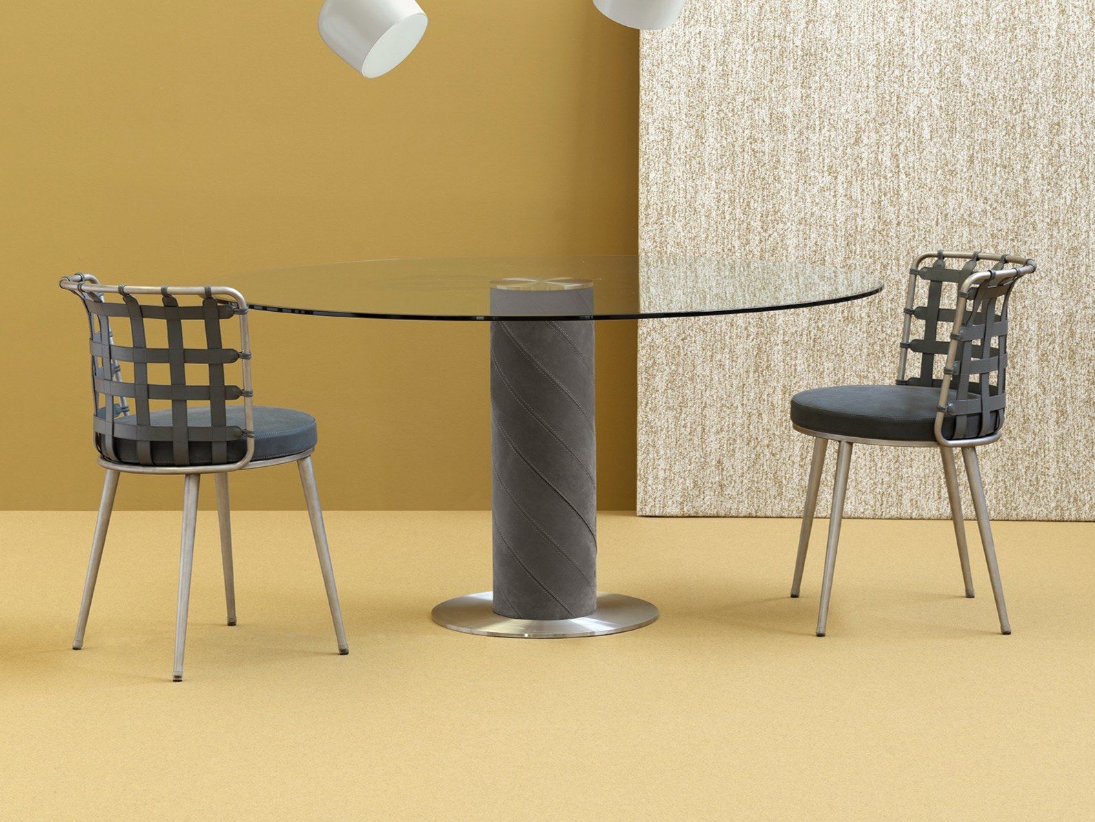 Круглый стеклянный обеденный стол Fasem Rolling ARCH-00119872