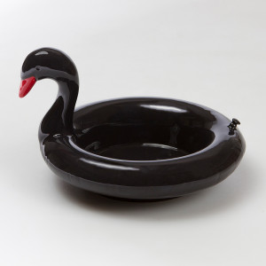 DYFLOSBSW Миска сервировочная керамическая floatie black swan Doiy