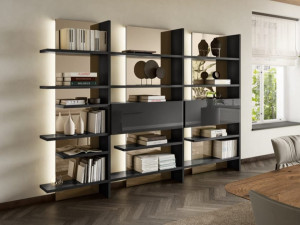 Деревянный книжный шкаф с освещением