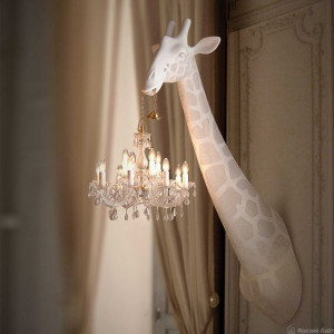 Qeeboo GIRAFFE IN LOVE WALL 29003WH White светильник настенный жираф с люстрой