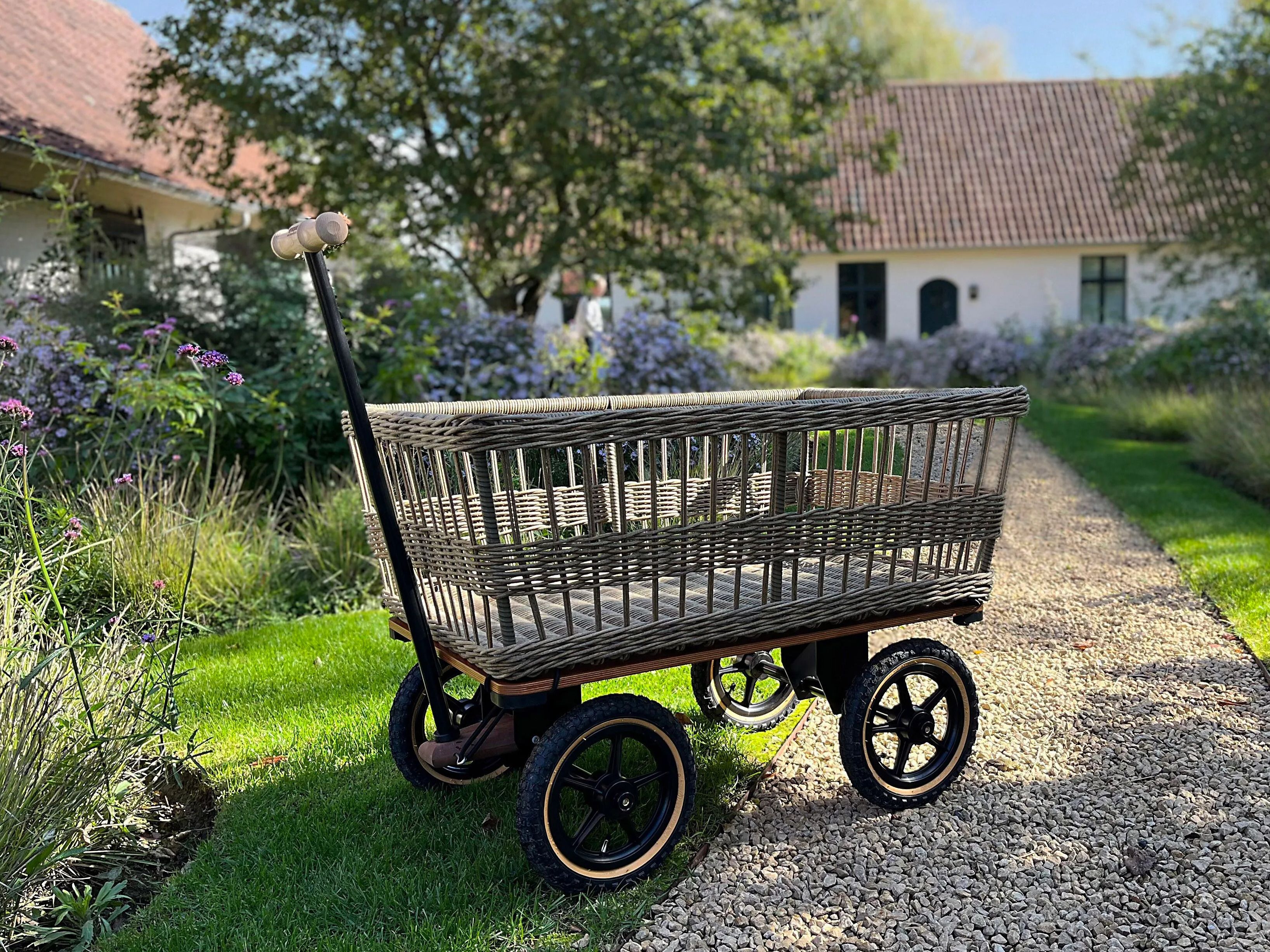 Garden trolley TRADEWINDS WAGON WITH BASKET ARCH-00010058
