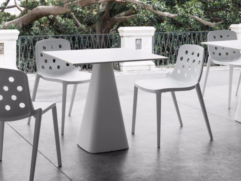 Квадратный стол из инженерного пластика GABER MUG ARCH-00053672 - Вид №1