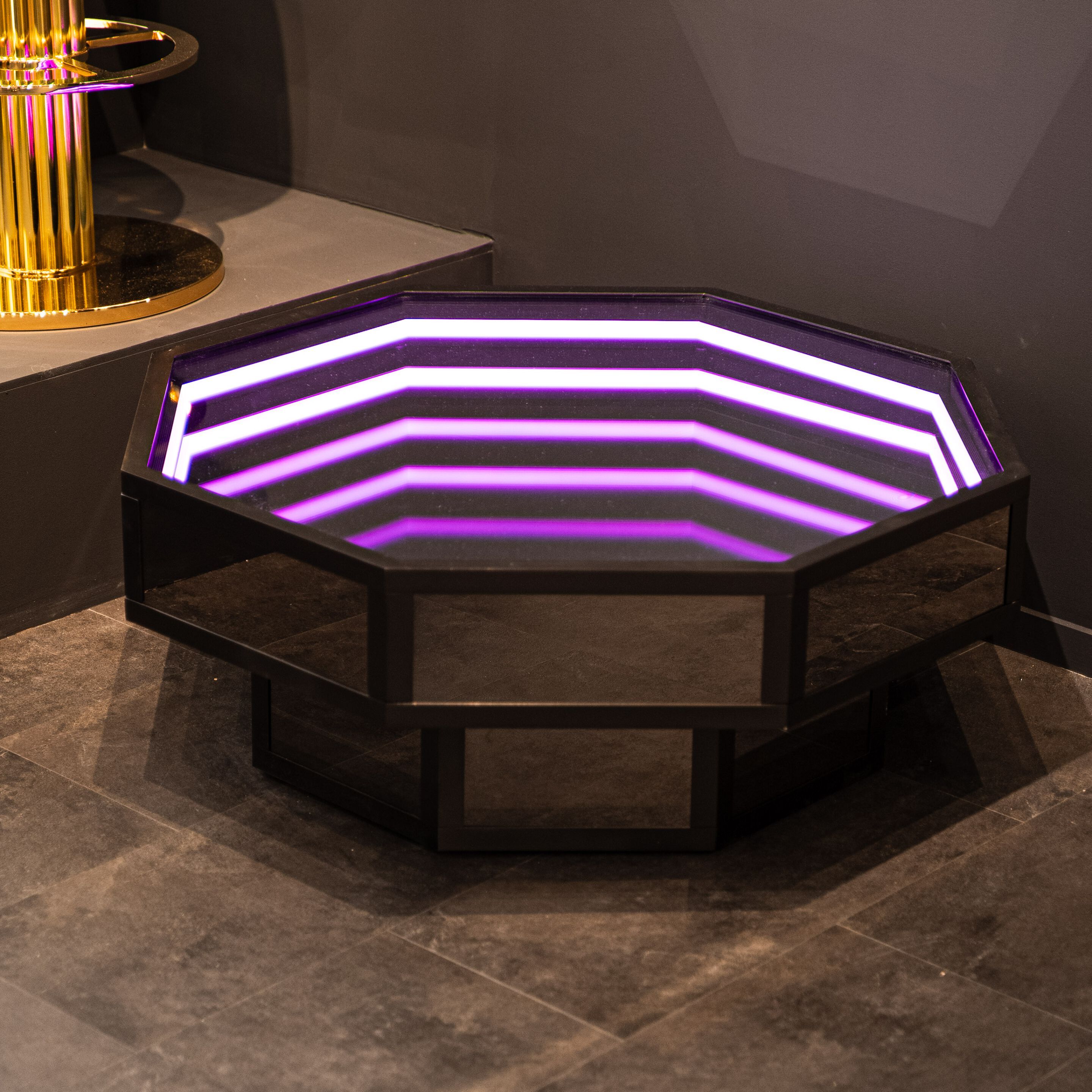 Восьмиугольный журнальный столик Galbiati Exclusive Interiors ARCH-00036791 - Вид №3