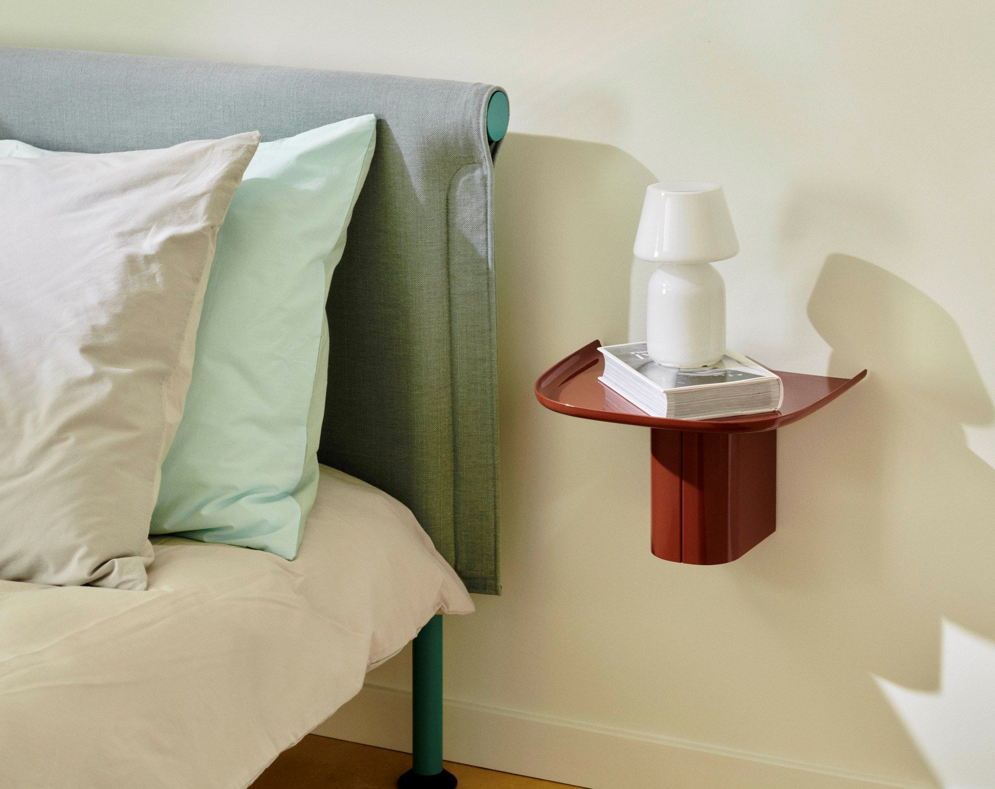 Двуспальная кровать с мягким изголовьем Hay Tamoto ARCH-00017627 - Вид №5