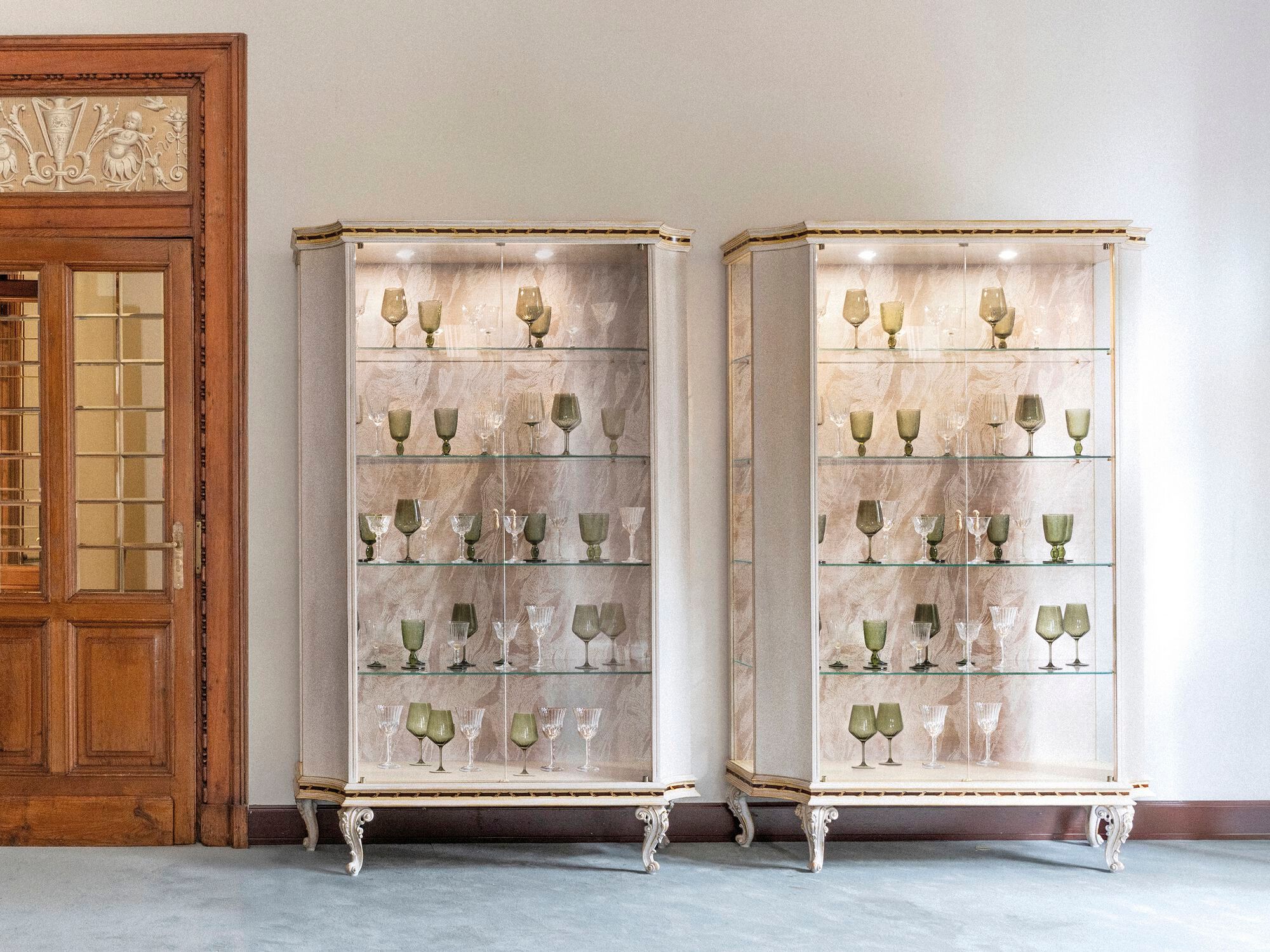 Витрина из дерева и стекла Bellotti Ezio Charming ARCH-00110771 - Вид №3