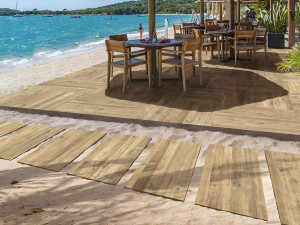 Напольное покрытие из керамогранита с эффектом древесины