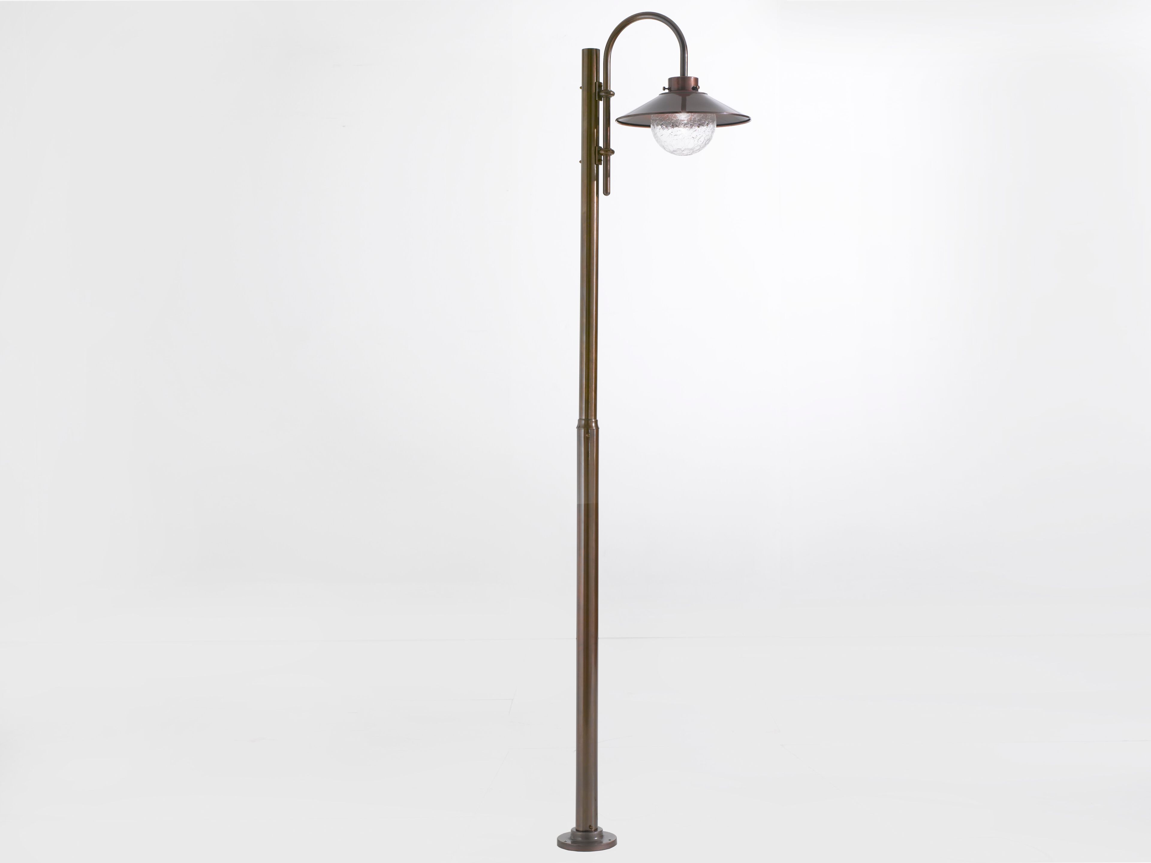 Латунный и медный светодиодный уличный фонарь для сада Cremasco Illuminazione Венецианская традиция ARCH-00108482