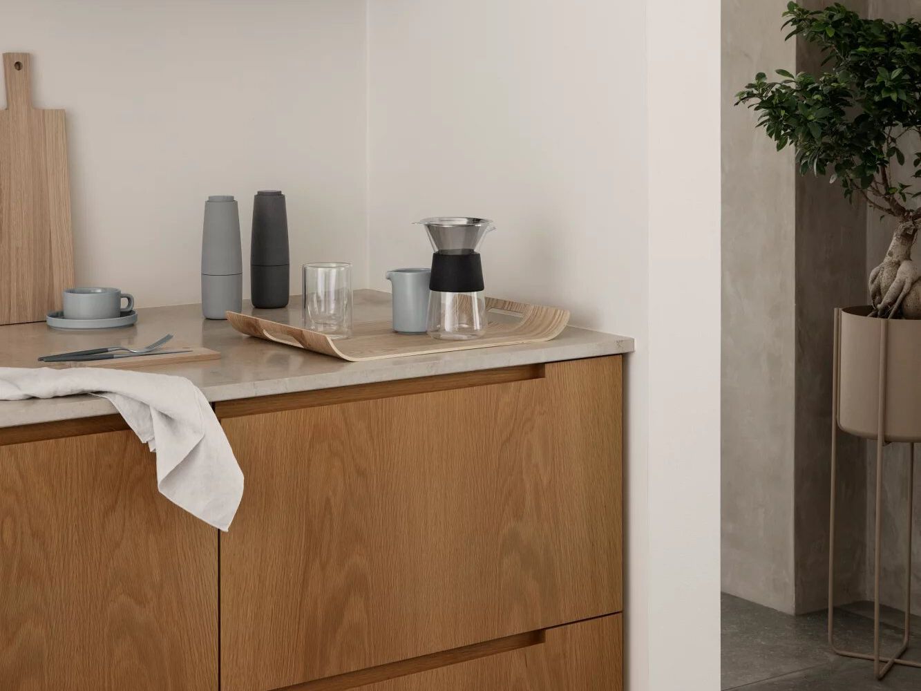 Круглая стальная плантатор с порошковым покрытием blomus Kena ARCH-00075591 - Вид №5