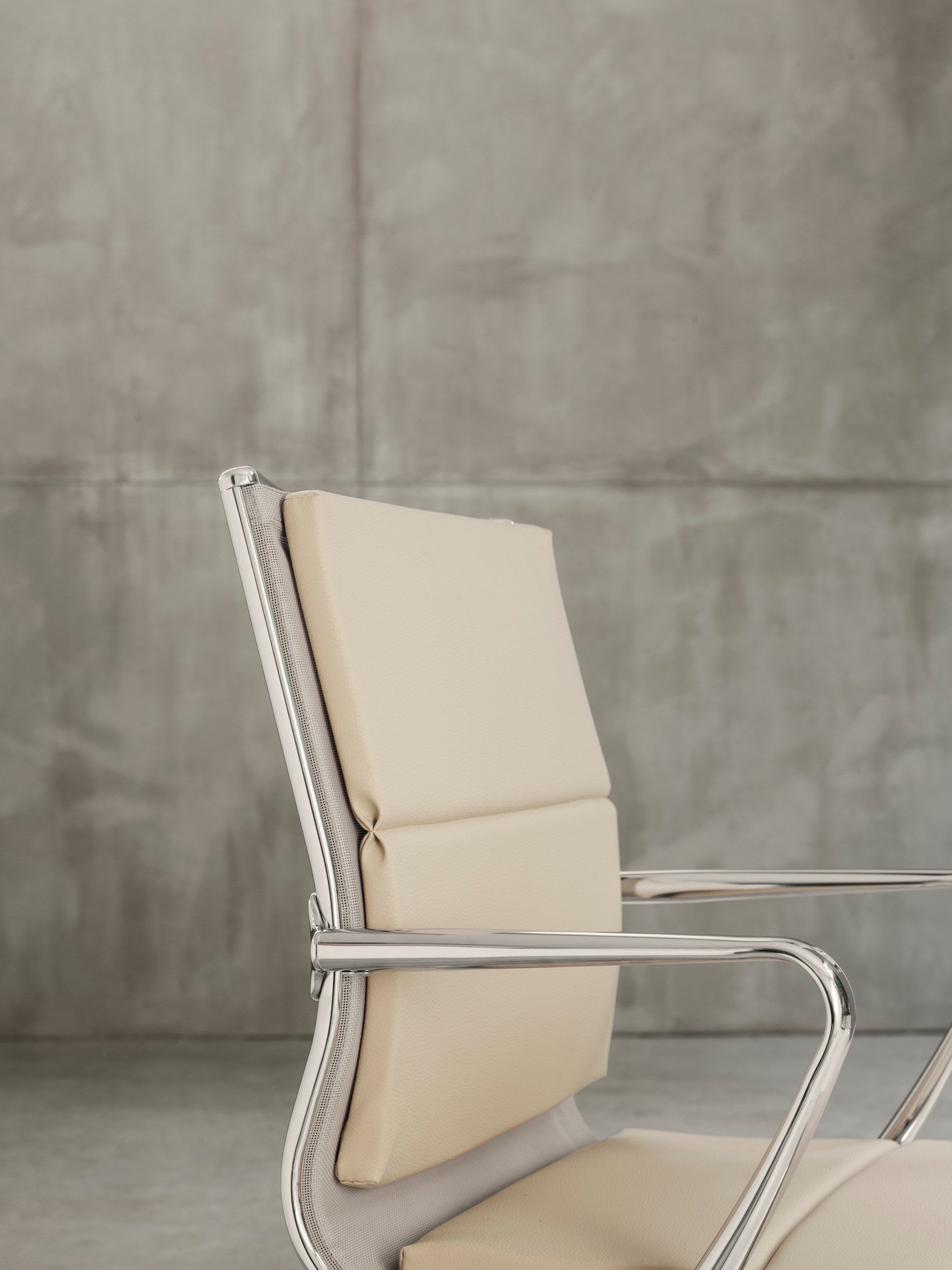 Офисное кресло с сетчатыми колесами с 5 спицами IOC project partners .NET ARCH-00125137 - Вид №2