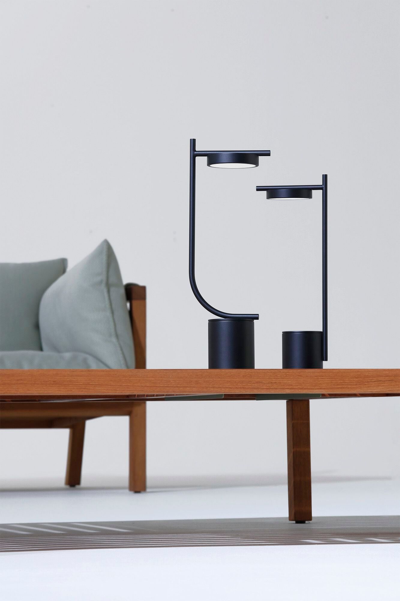 Настольная лампа с зарядкой от USB Grupa Igram ARCH-00107755 - Вид №10