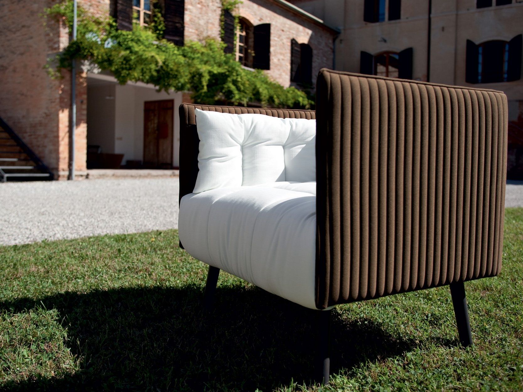 Тканевое кресло с подлокотниками Martex неожиданная ARCH-00146659 - Вид №1