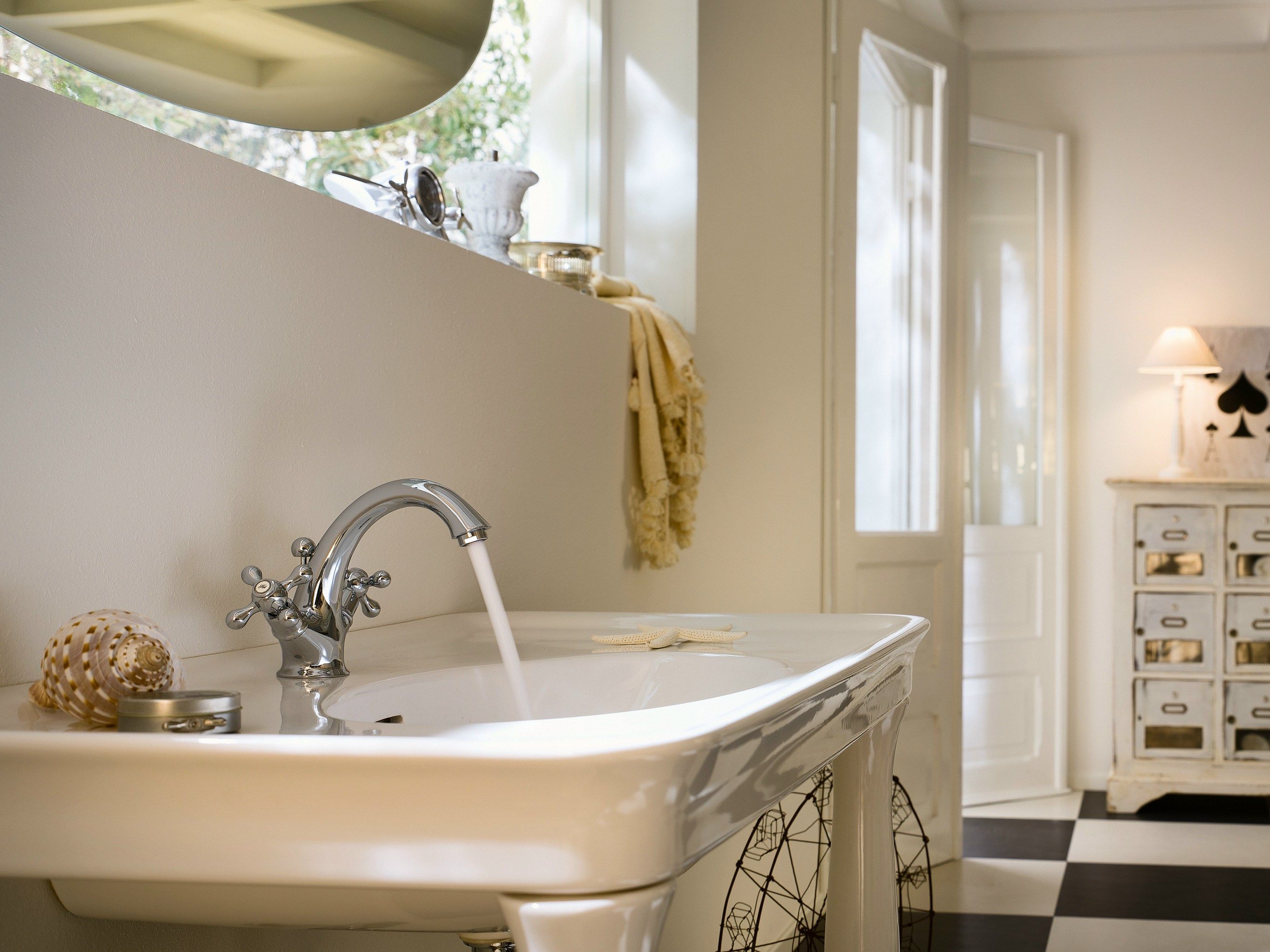 Смеситель для раковины с одним отверстием Nobili Grace ARCH-00075897 - Вид №1