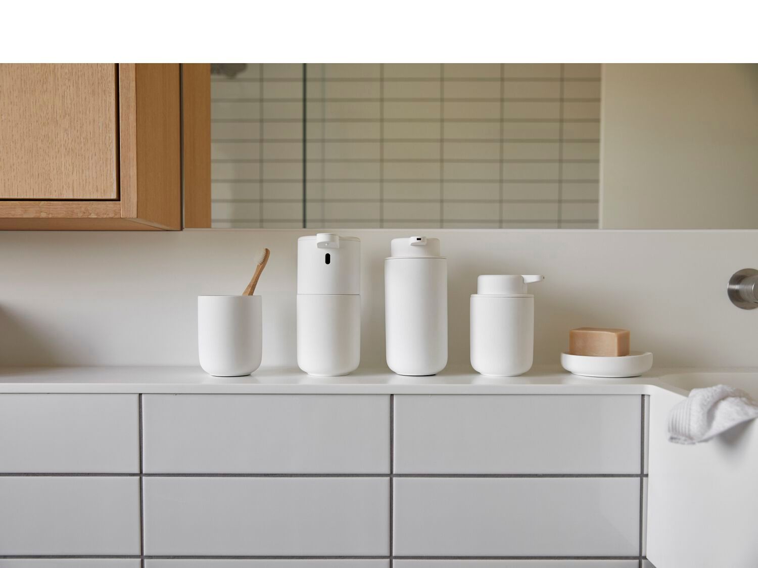 Фарфоровый дозатор мыла ZONE DENMARK Ume ARCH-00138497 - Вид №20